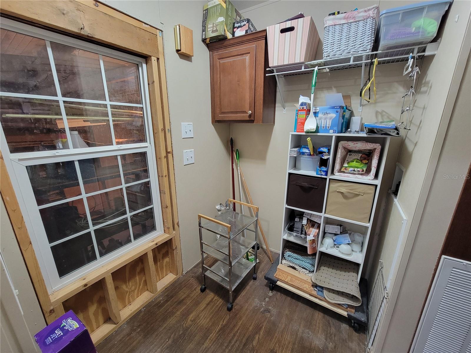 O6349895 Property Photo