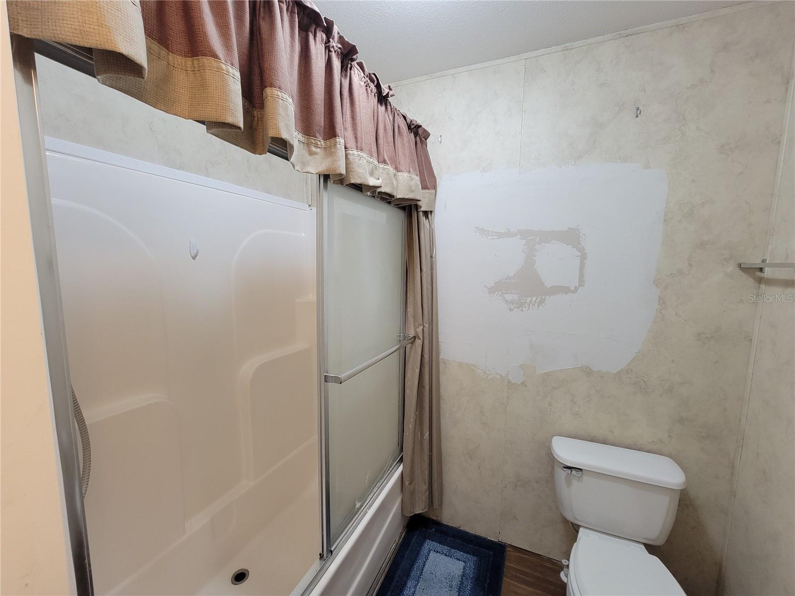 O6349895 Property Photo