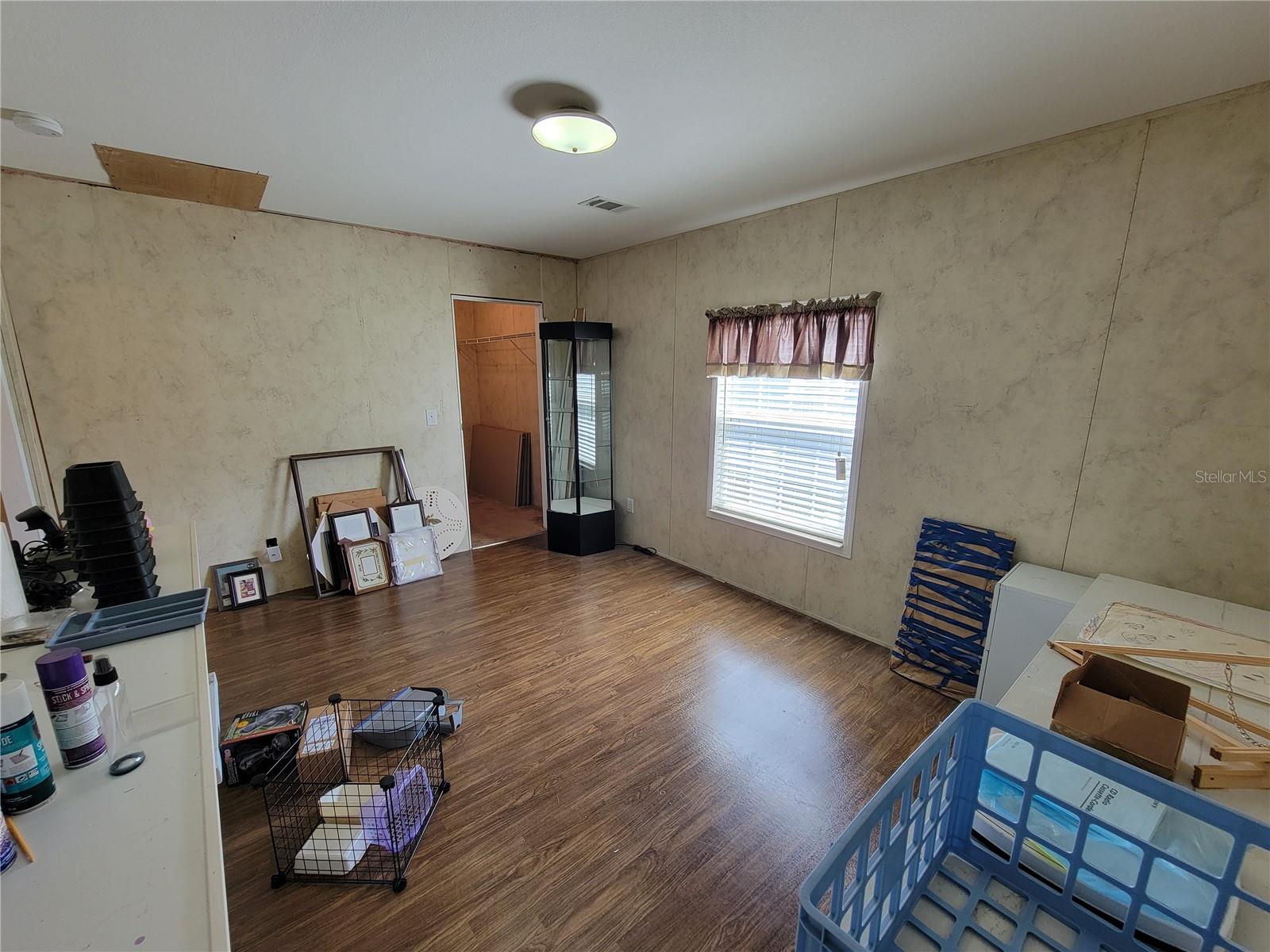 O6349895 Property Photo