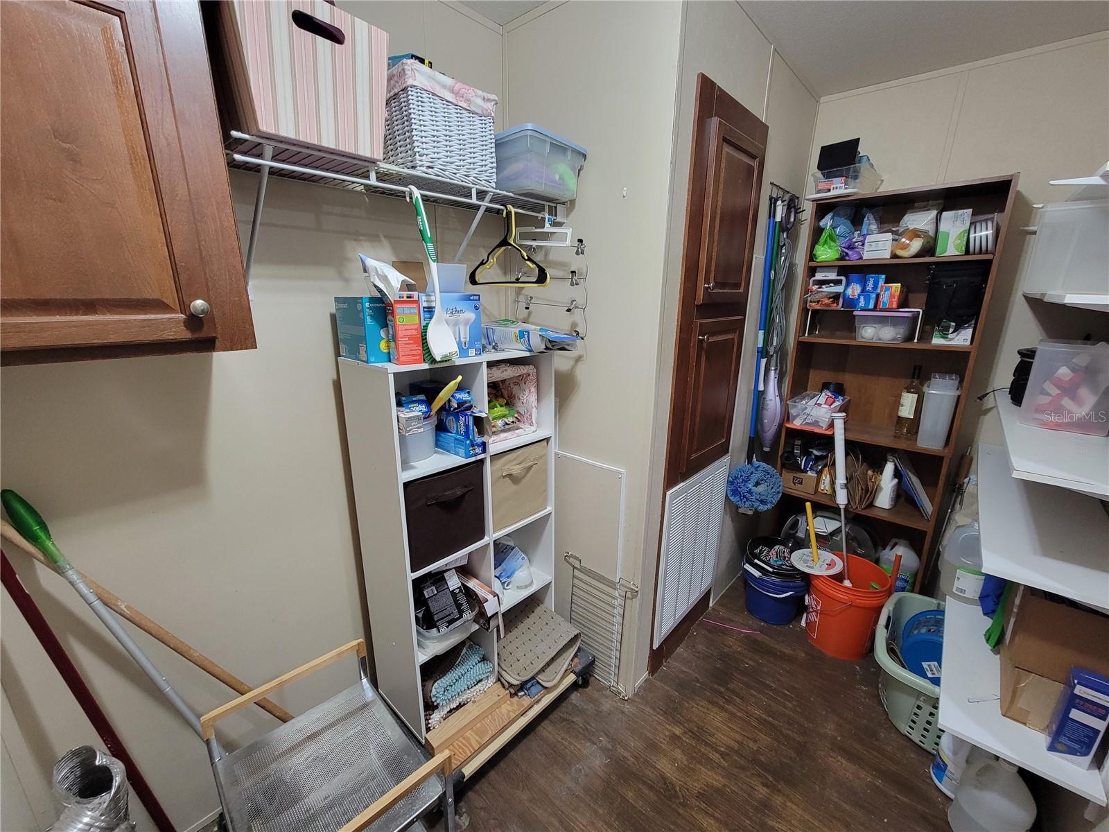 O6349895 Property Photo