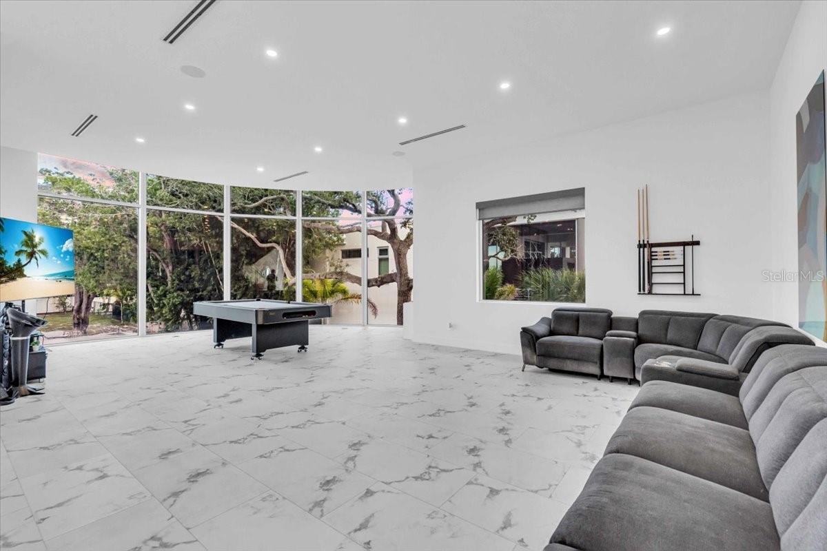 A4667415 Property Photo