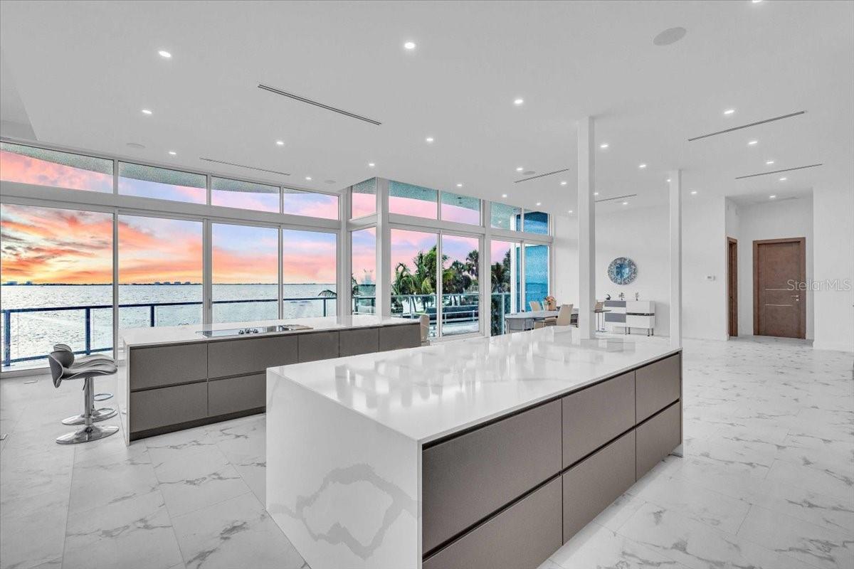 A4667415 Property Photo