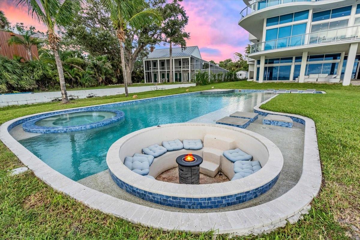 A4667415 Property Photo