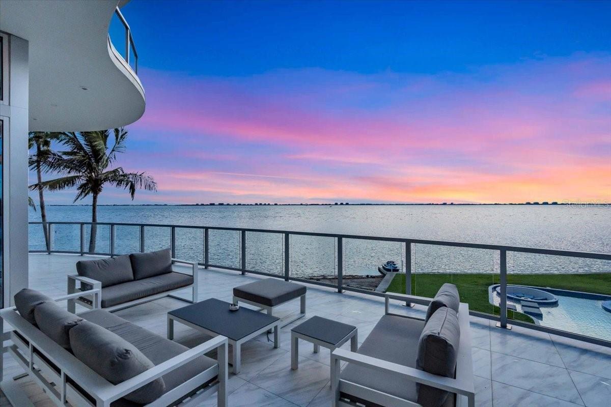 A4667415 Property Photo