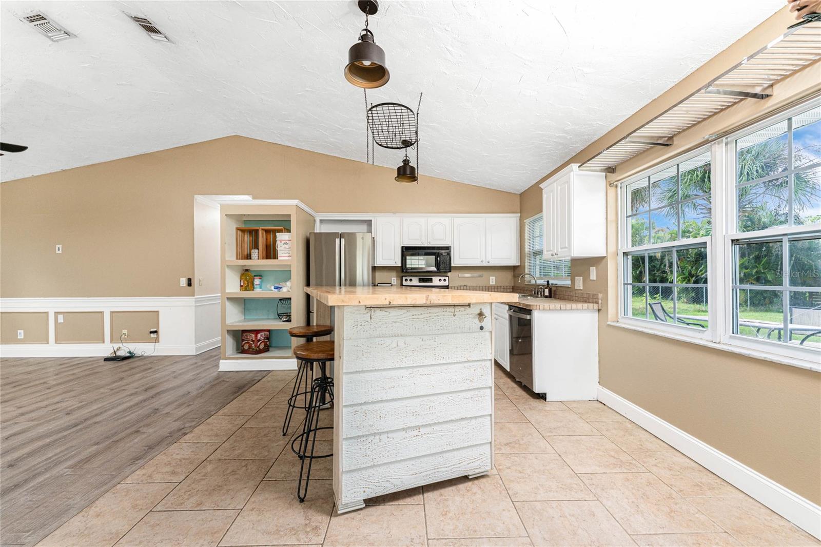 18074 LAKE WORTH BLVD, PORT CHARLOTTE, FL, 33948