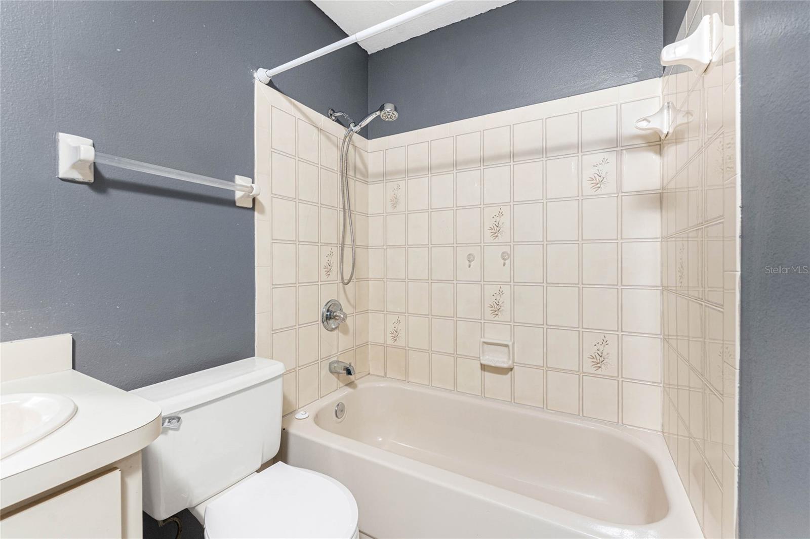 18074 LAKE WORTH BLVD, PORT CHARLOTTE, FL, 33948