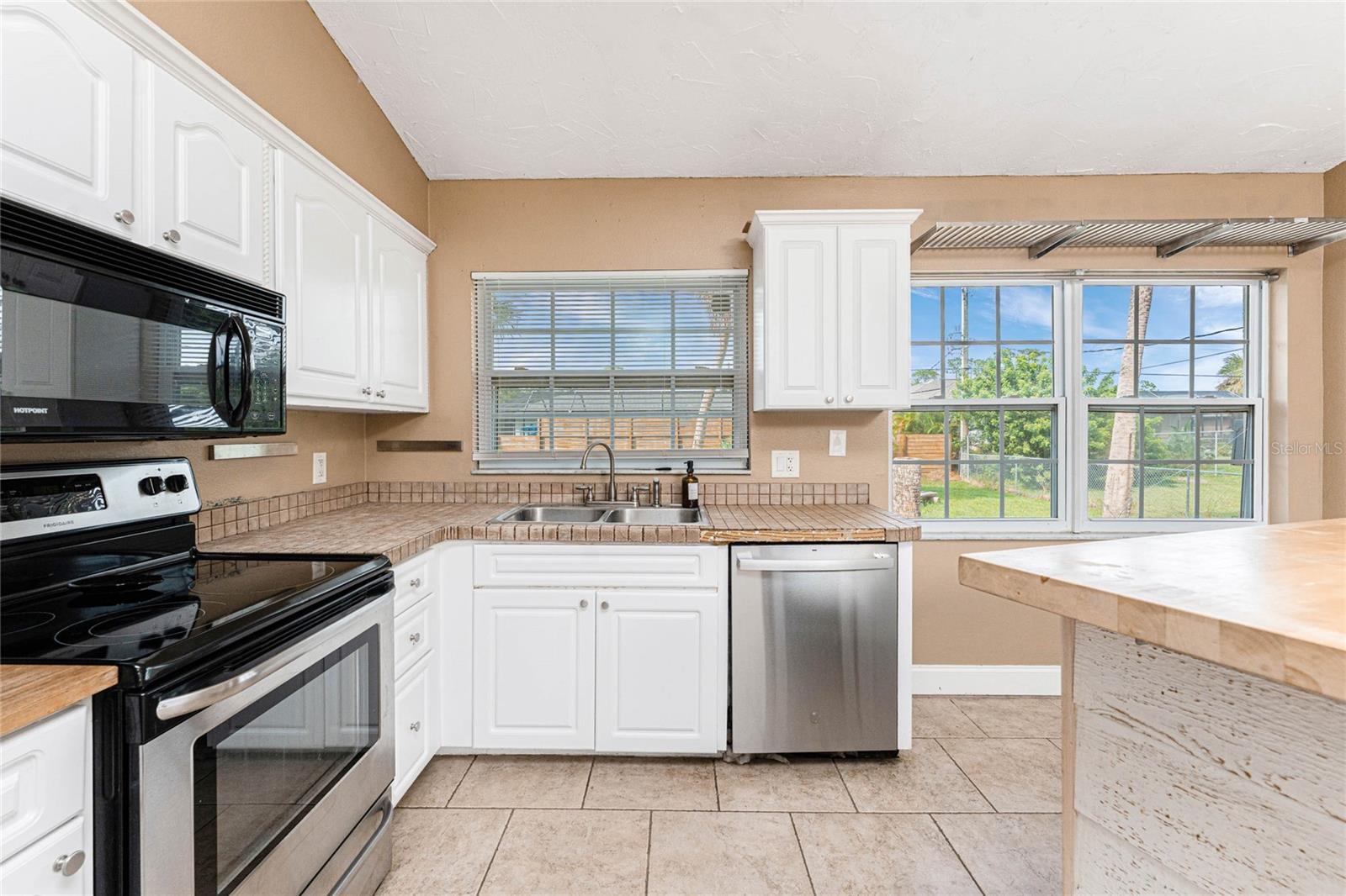 18074 LAKE WORTH BLVD, PORT CHARLOTTE, FL, 33948