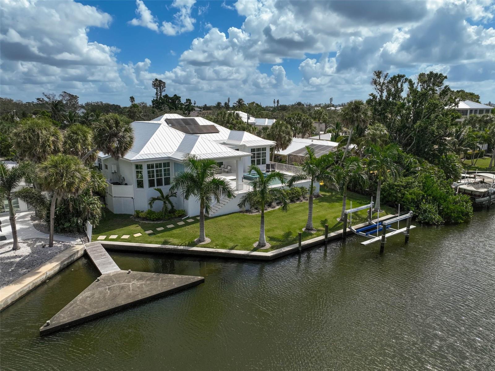 A4667422 Property Photo