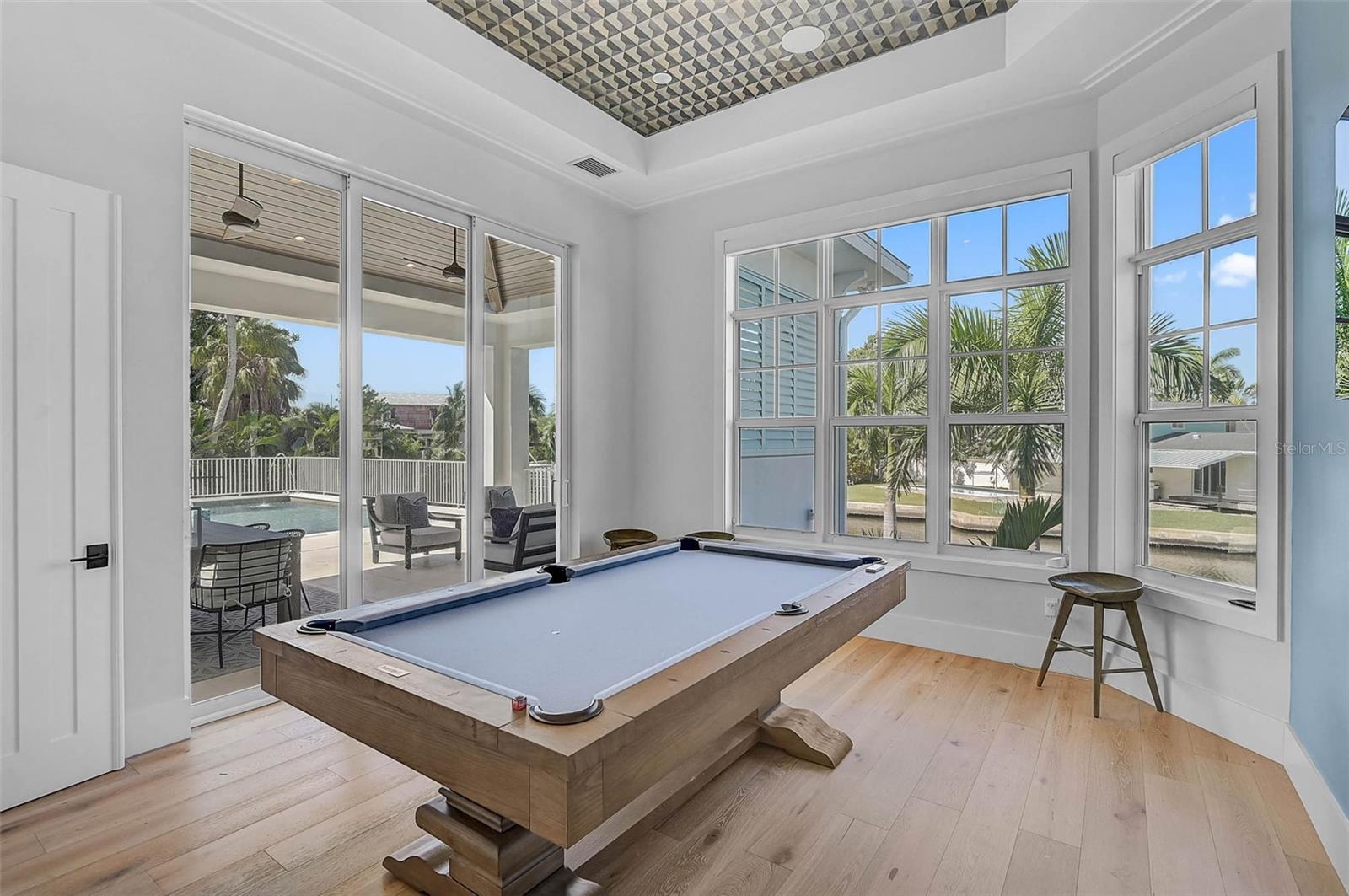 A4667422 Property Photo