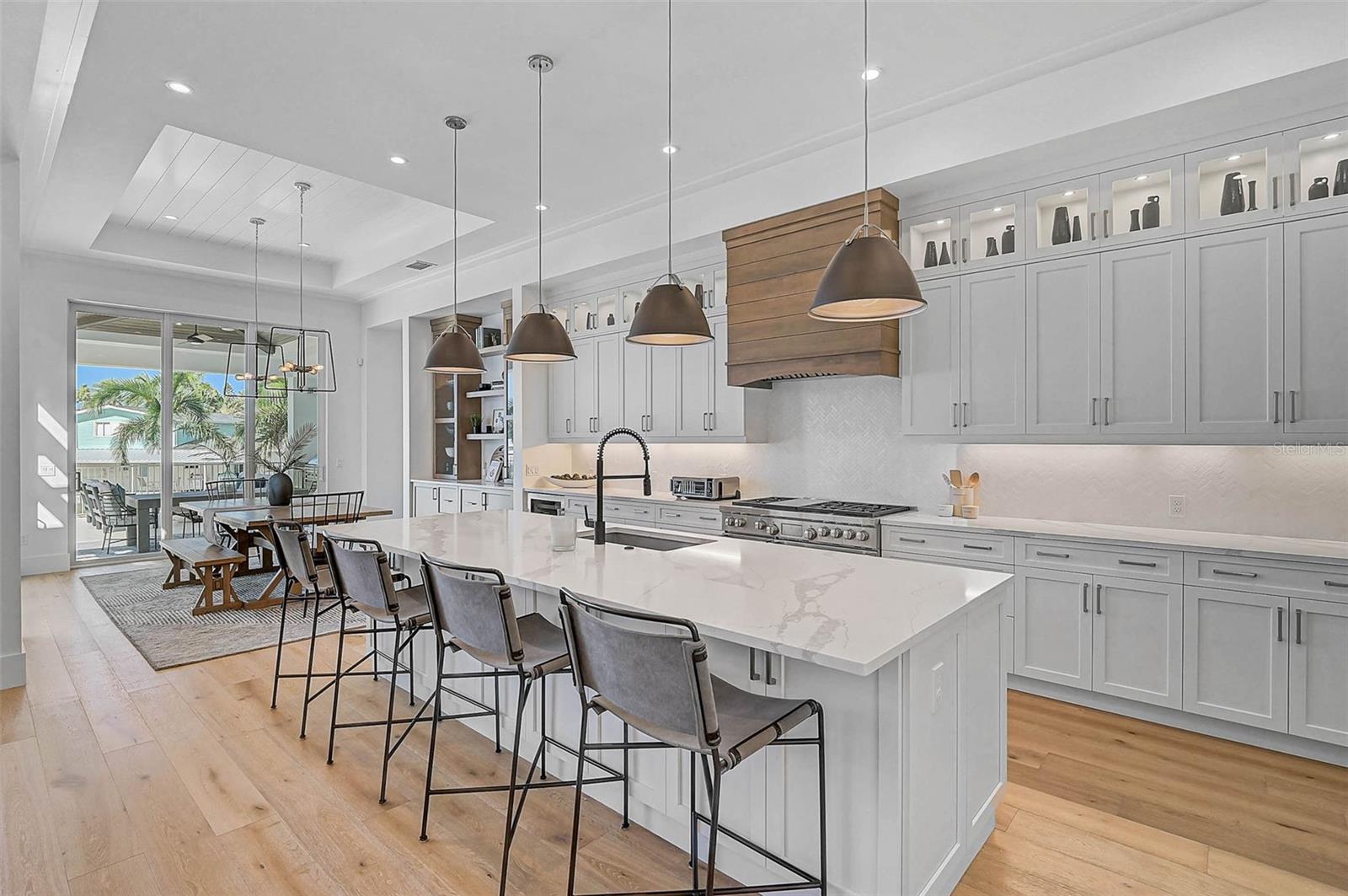 A4667422 Property Photo