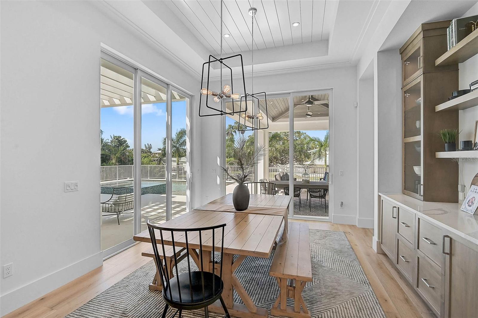 A4667422 Property Photo