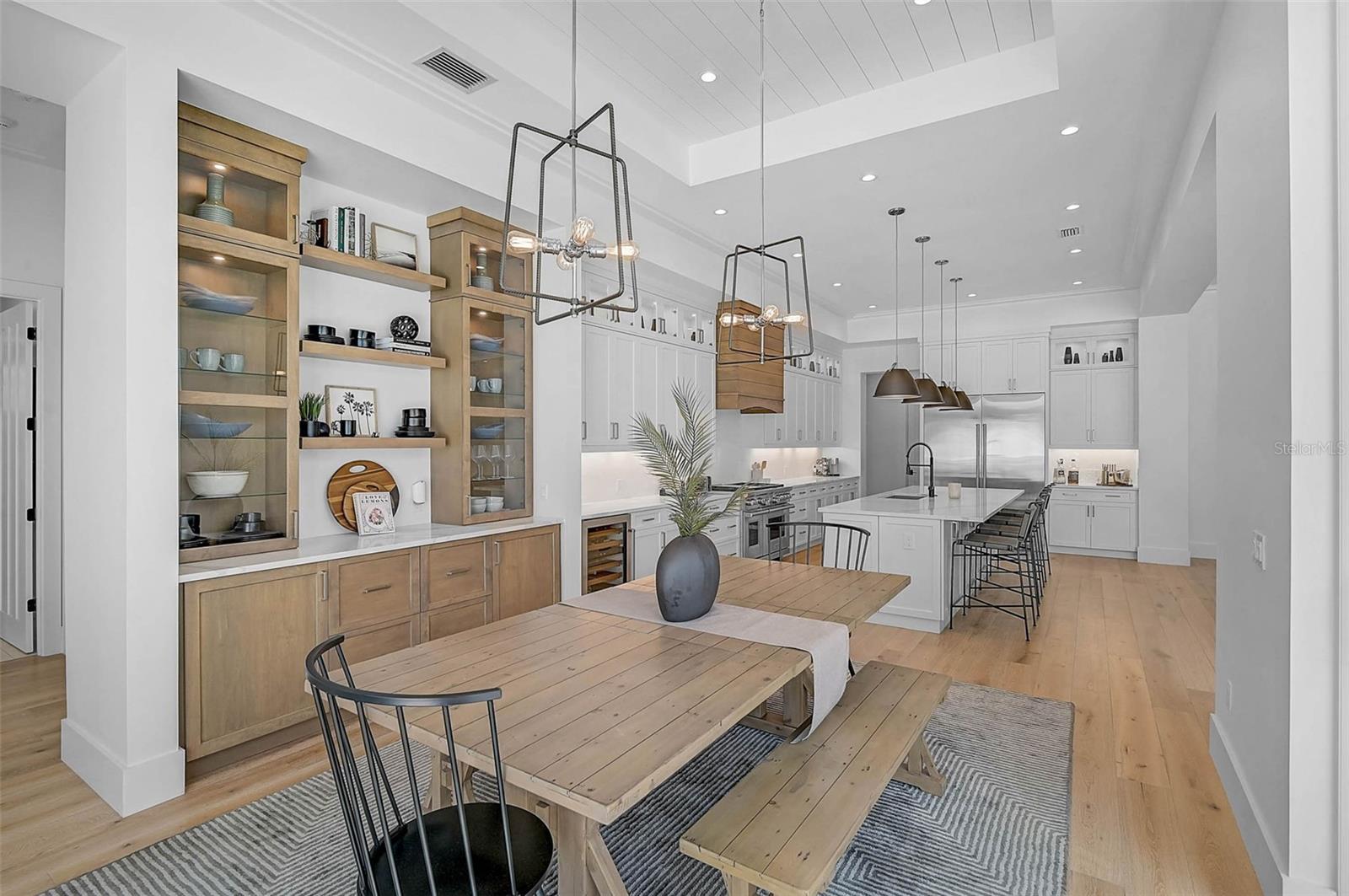 A4667422 Property Photo