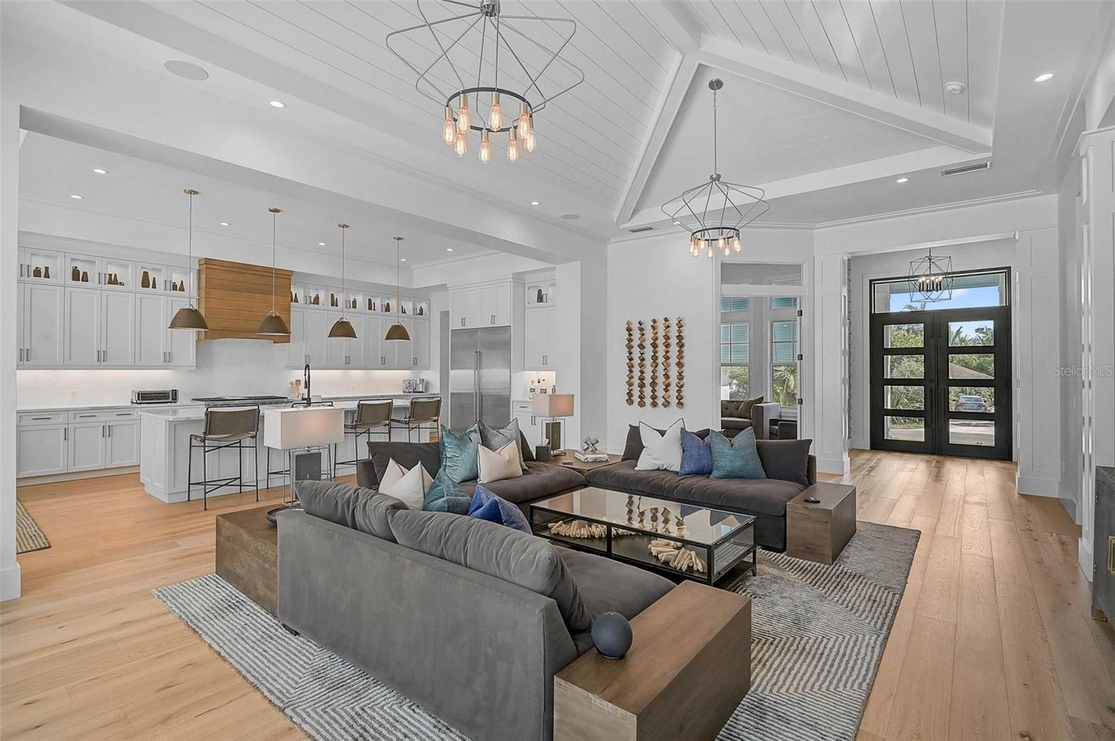 A4667422 Property Photo