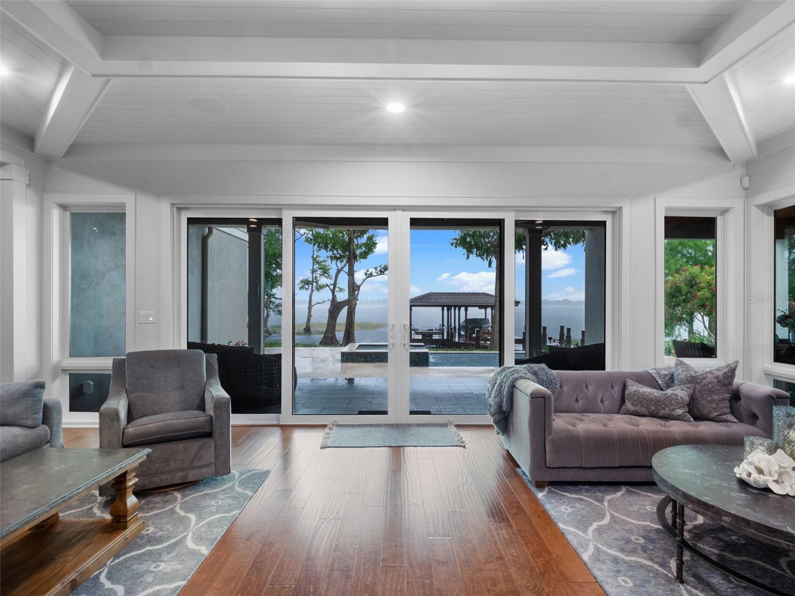 O6349925 Property Photo