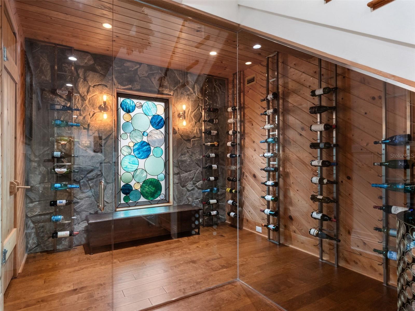 O6349925 Property Photo