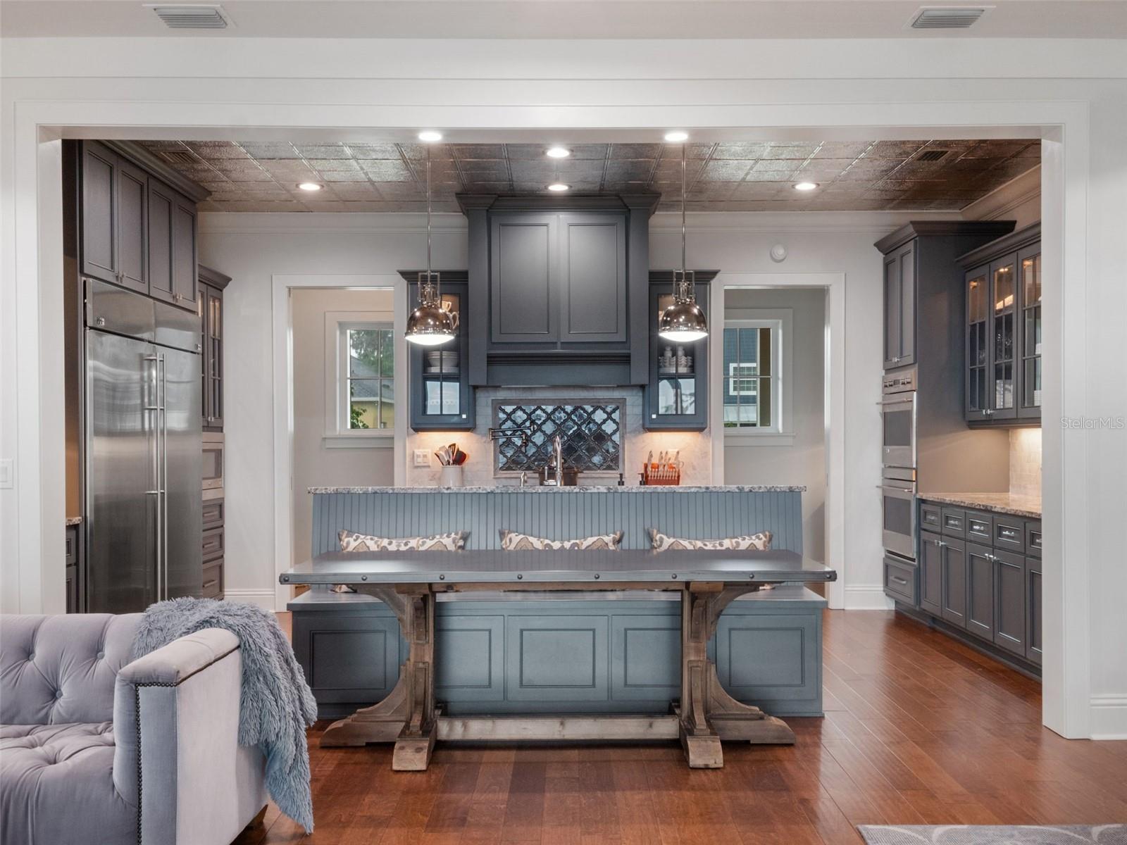 O6349925 Property Photo