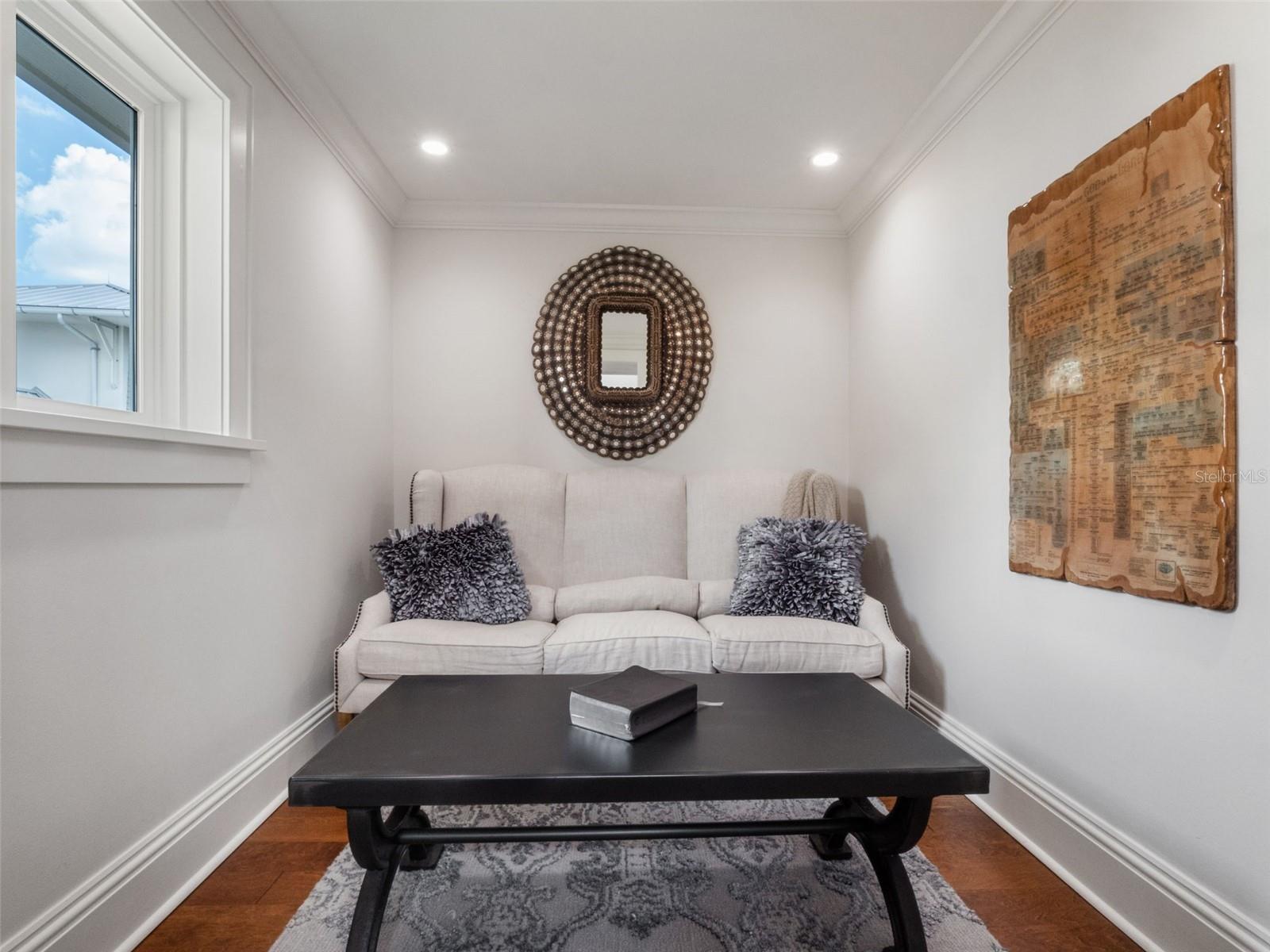 O6349925 Property Photo