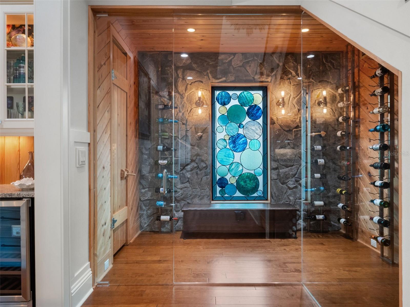 O6349925 Property Photo