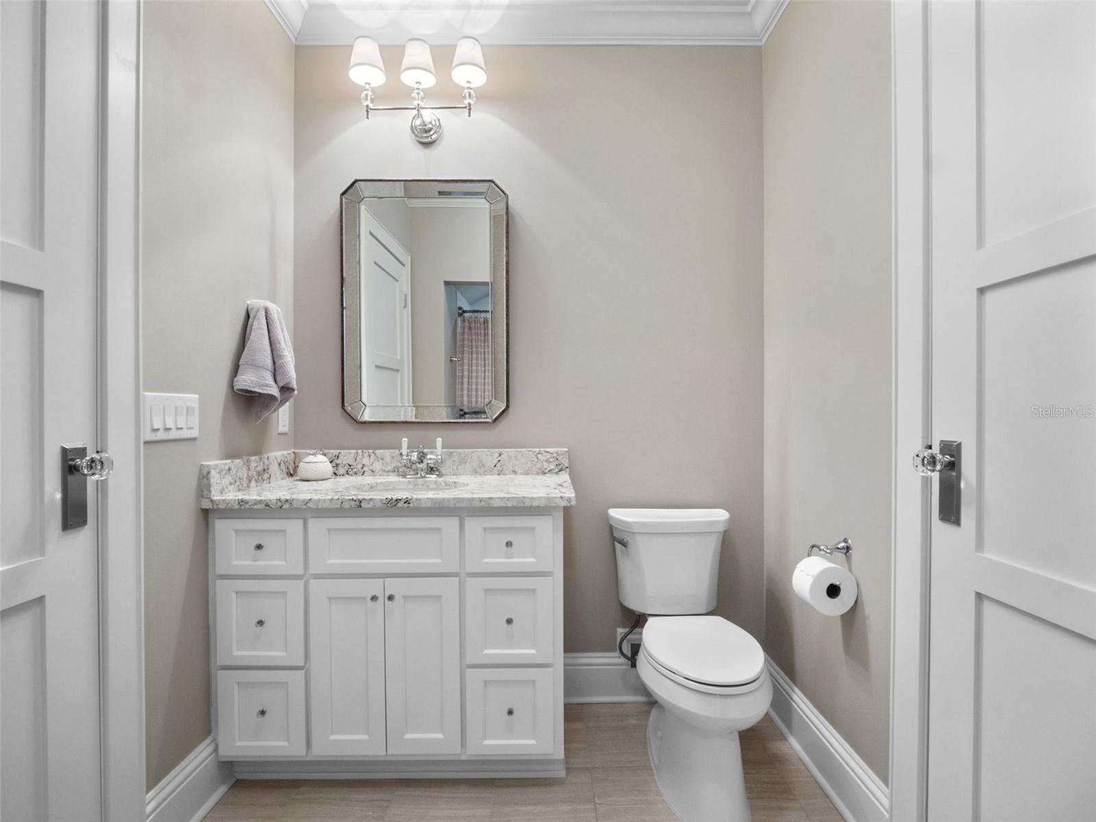 O6349925 Property Photo