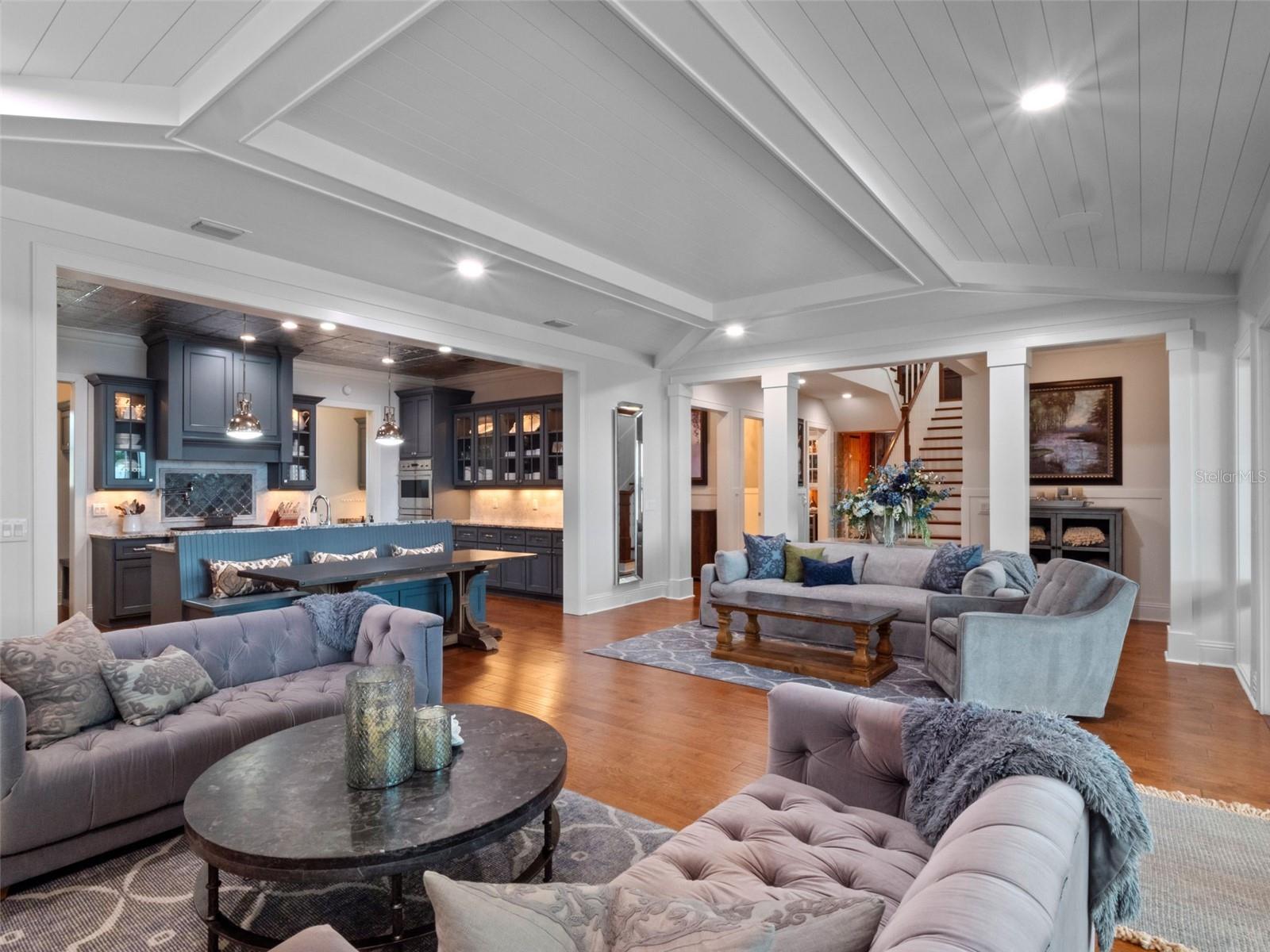 O6349925 Property Photo