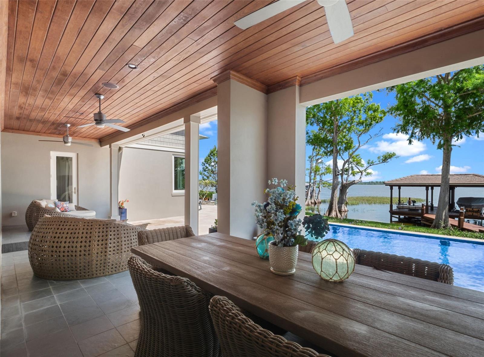 O6349925 Property Photo