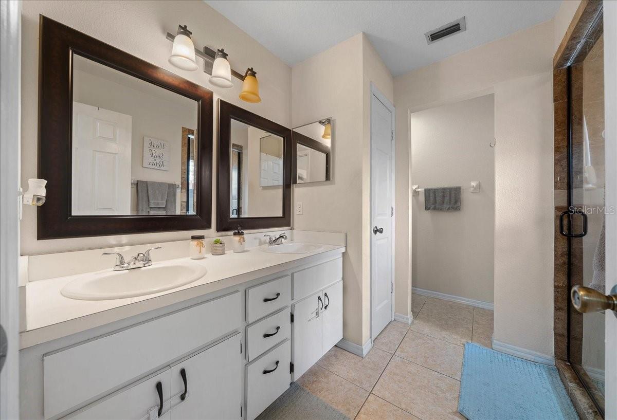 4435 LEMON ST, LADY LAKE, FL, 32159