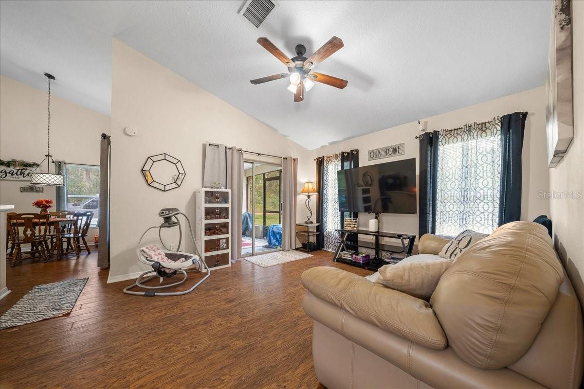 4435 LEMON ST, LADY LAKE, FL, 32159