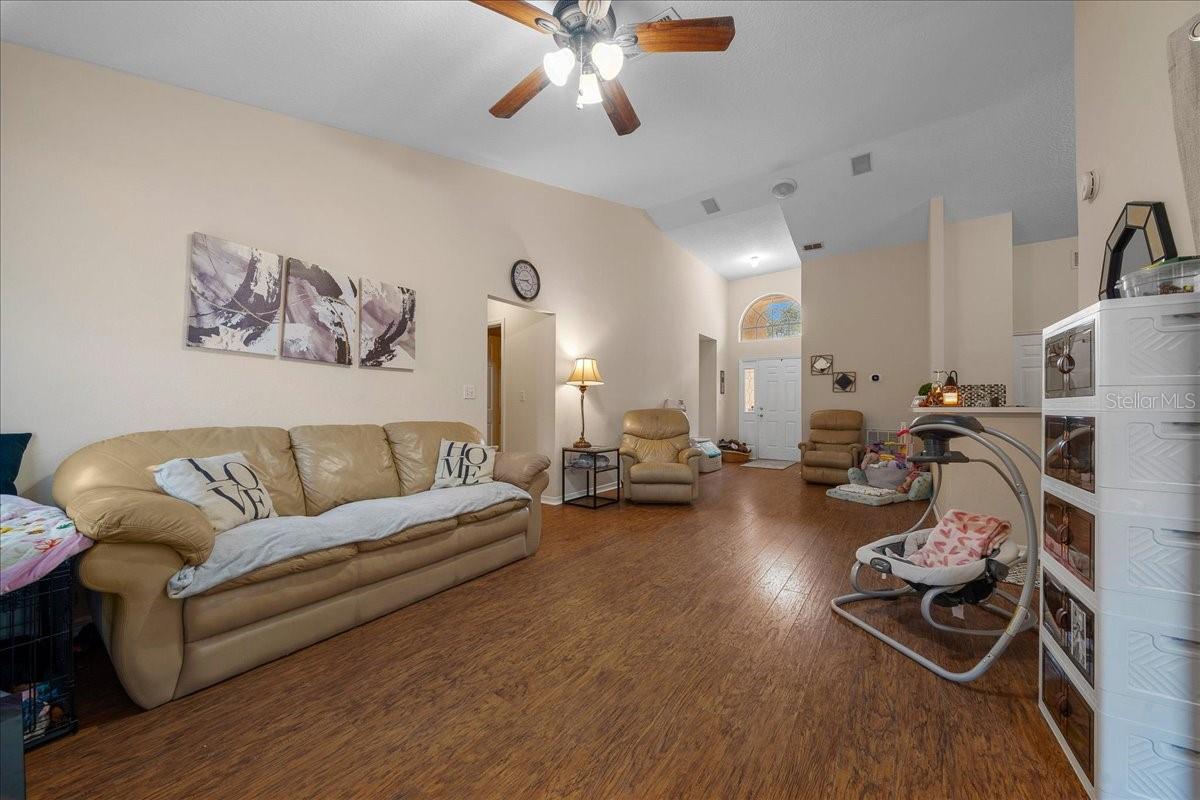 4435 LEMON ST, LADY LAKE, FL, 32159