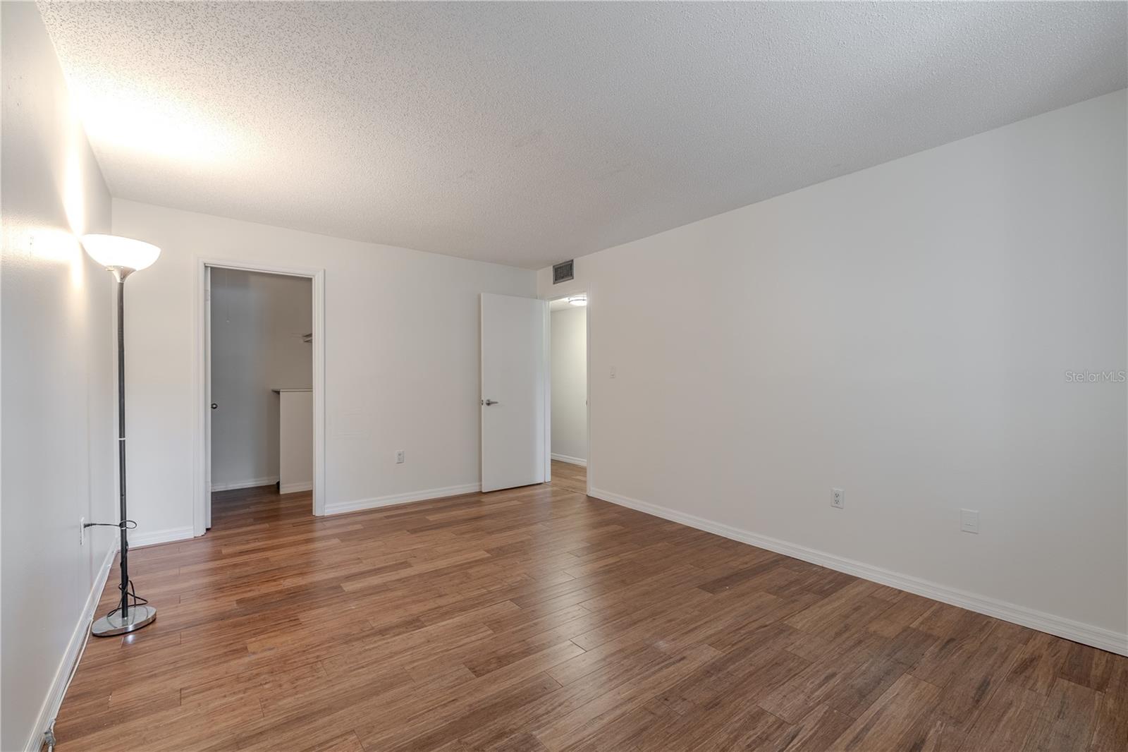 1708 BELLEAIR FOREST DR #D, BELLEAIR, FL, 33756