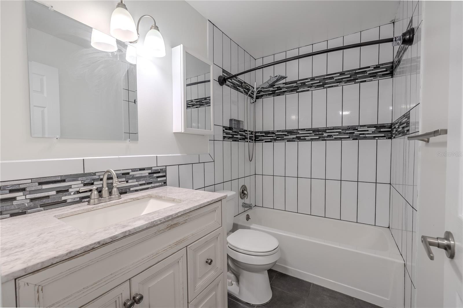 1708 BELLEAIR FOREST DR #D, BELLEAIR, FL, 33756