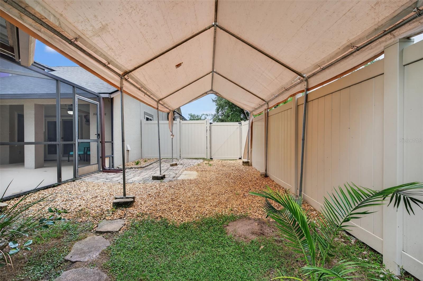 extra covered canopy