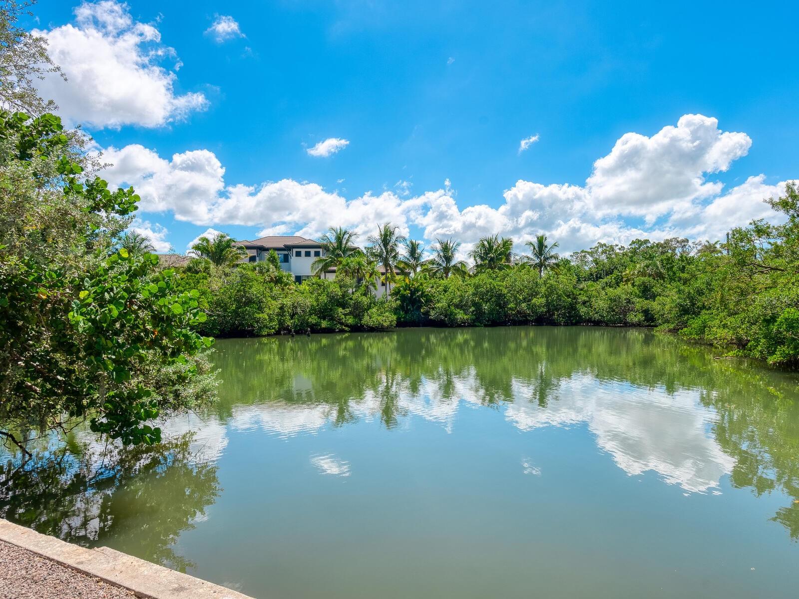 3721 FLAMINGO AVE, SARASOTA, FL, 34242