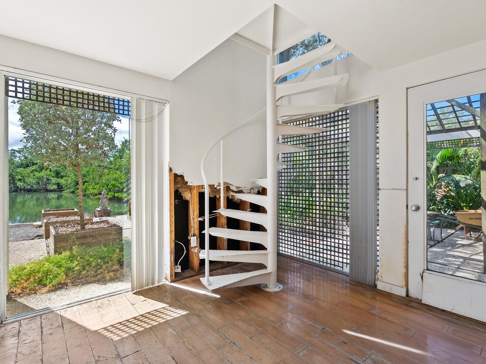 3721 FLAMINGO AVE, SARASOTA, FL, 34242