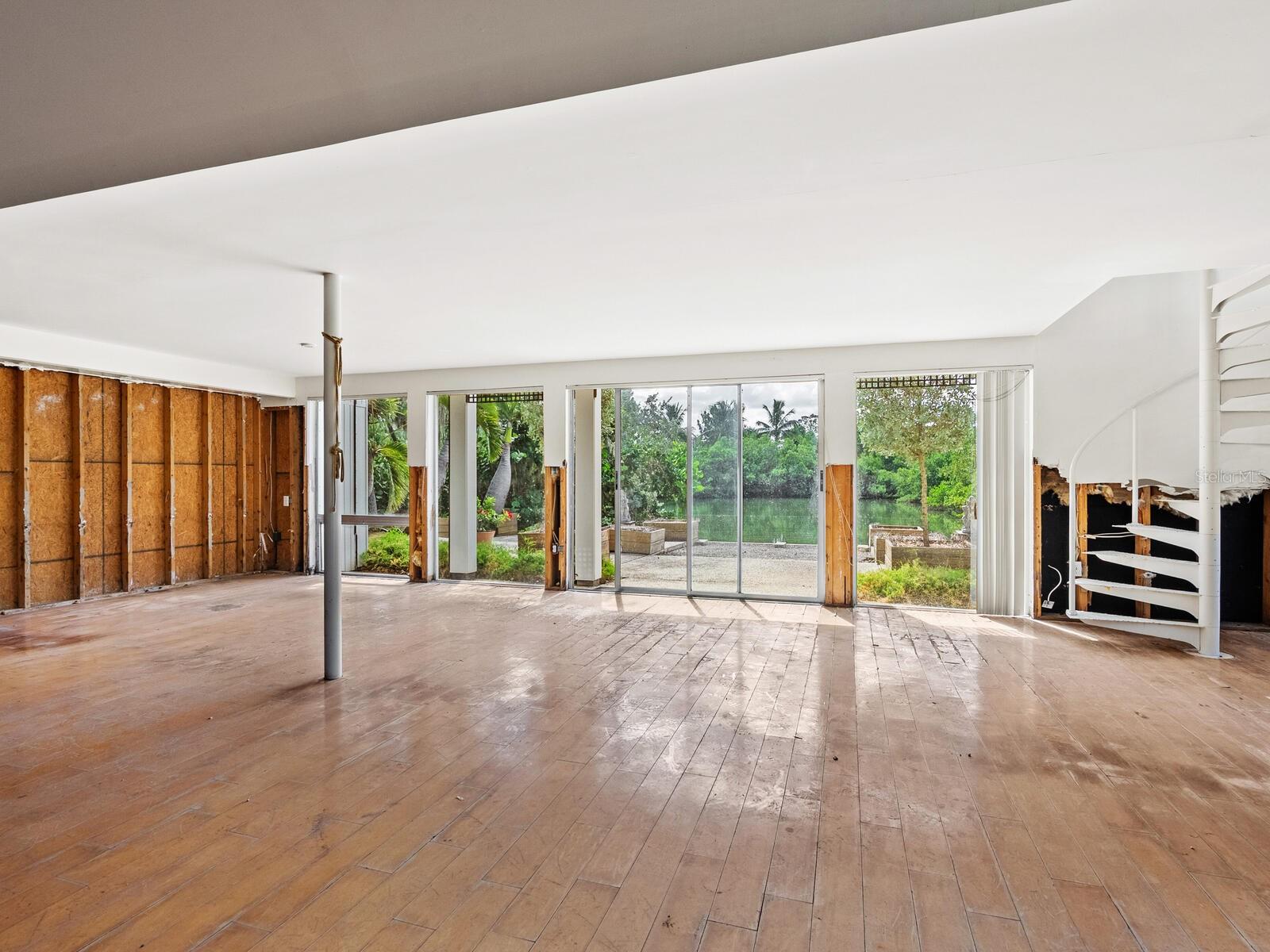 3721 FLAMINGO AVE, SARASOTA, FL, 34242