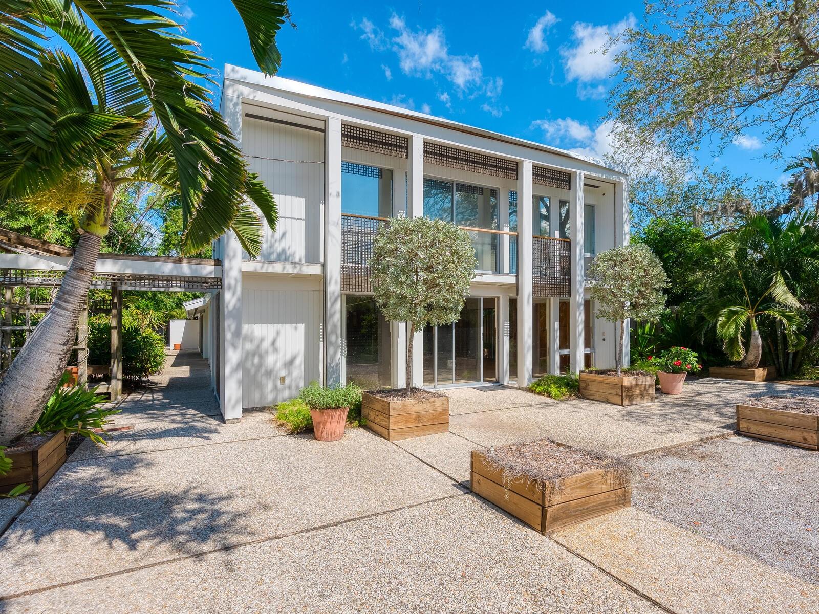 3721 FLAMINGO AVE, SARASOTA, FL, 34242