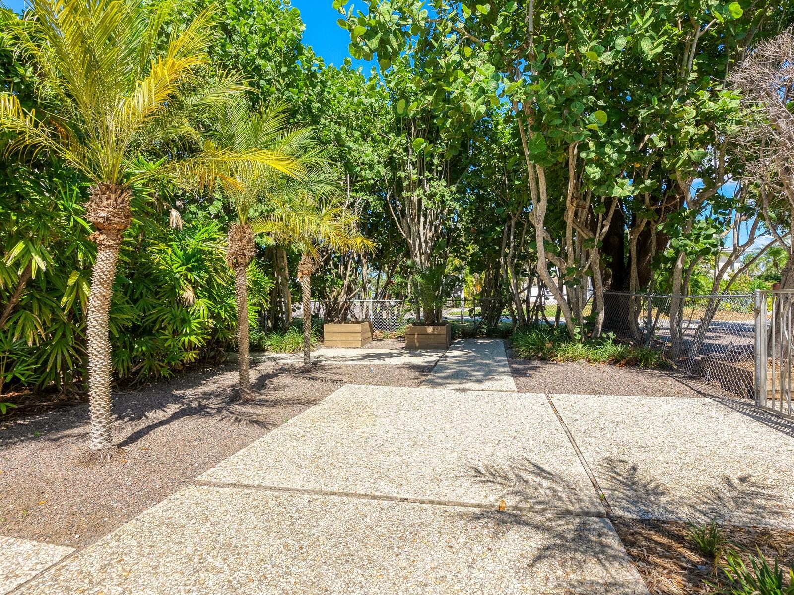 3721 FLAMINGO AVE, SARASOTA, FL, 34242