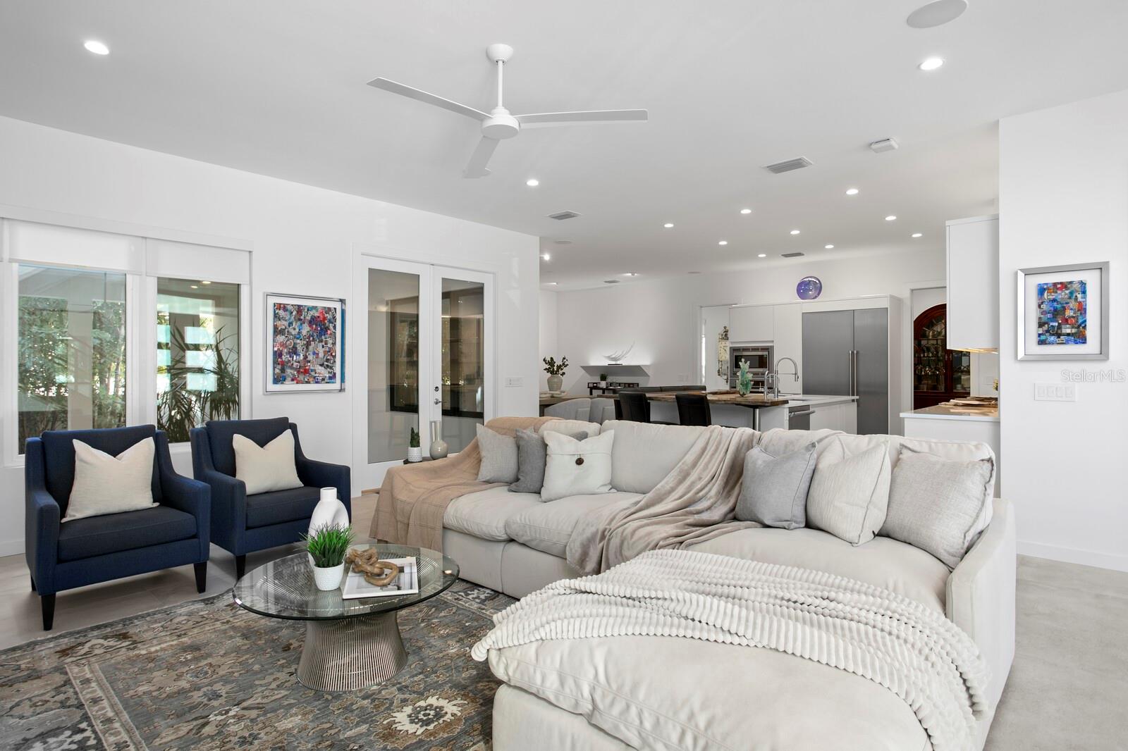 TB8434867 Property Photo