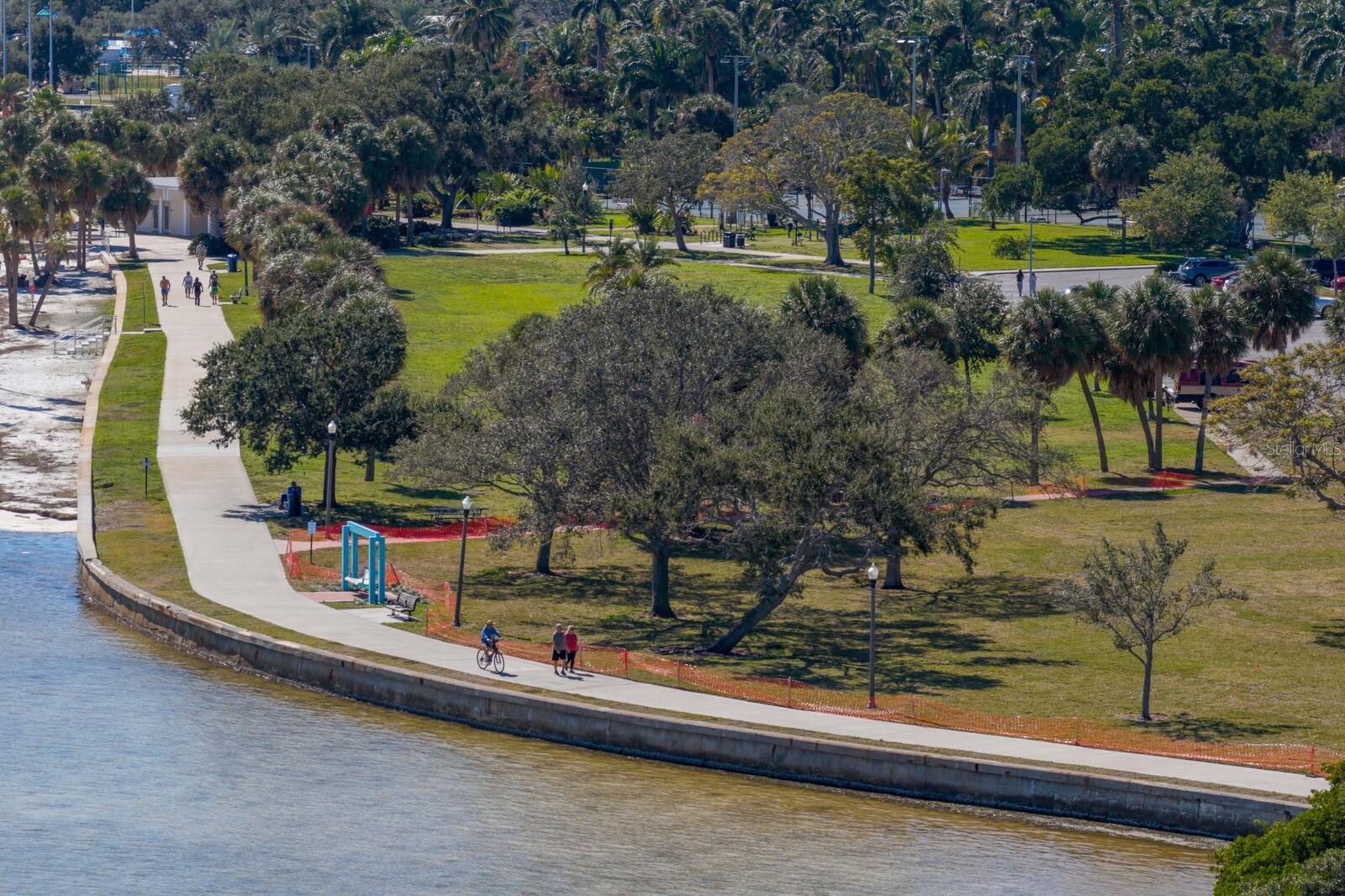 TB8434867 Property Photo