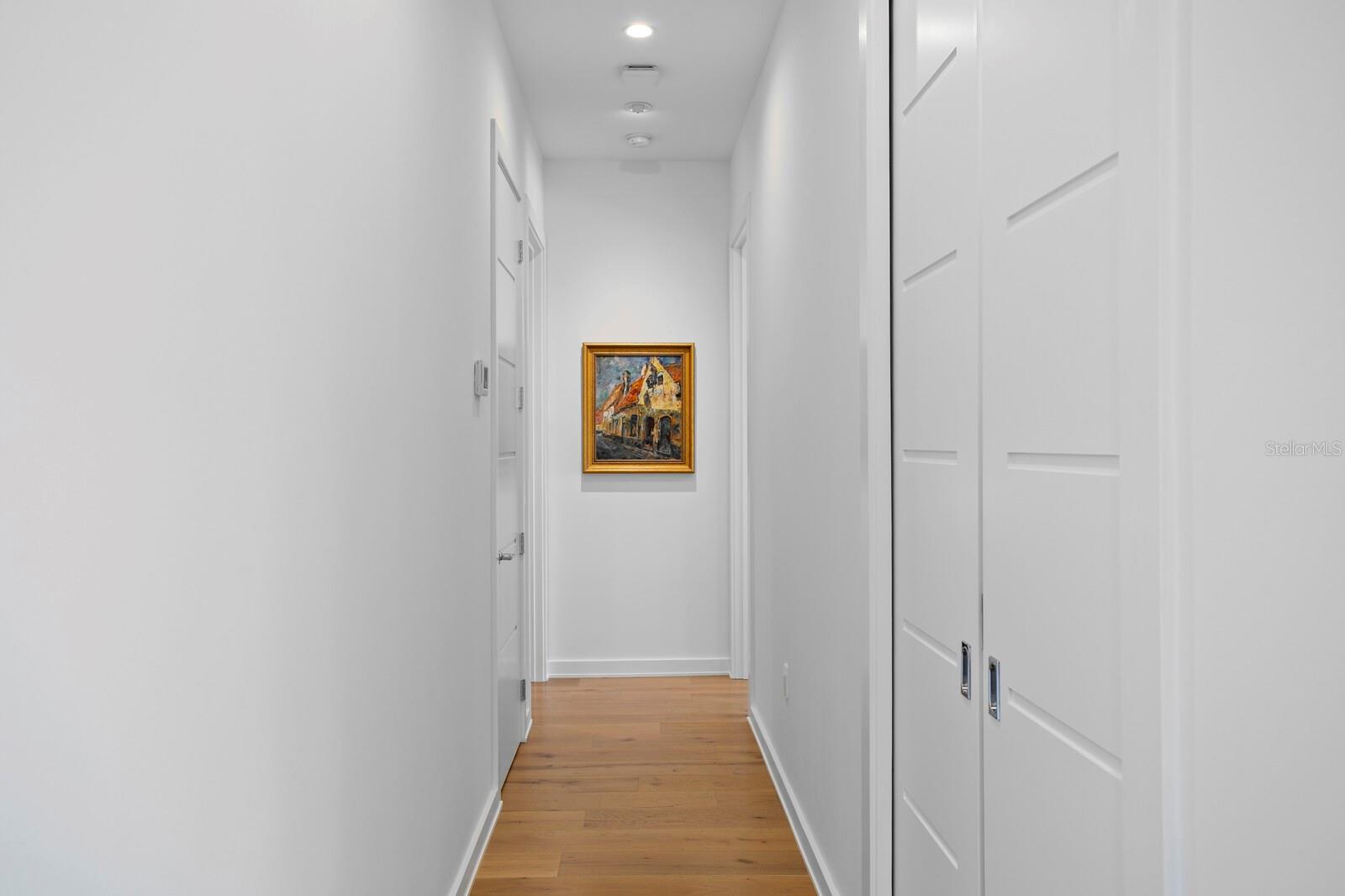 TB8434867 Property Photo