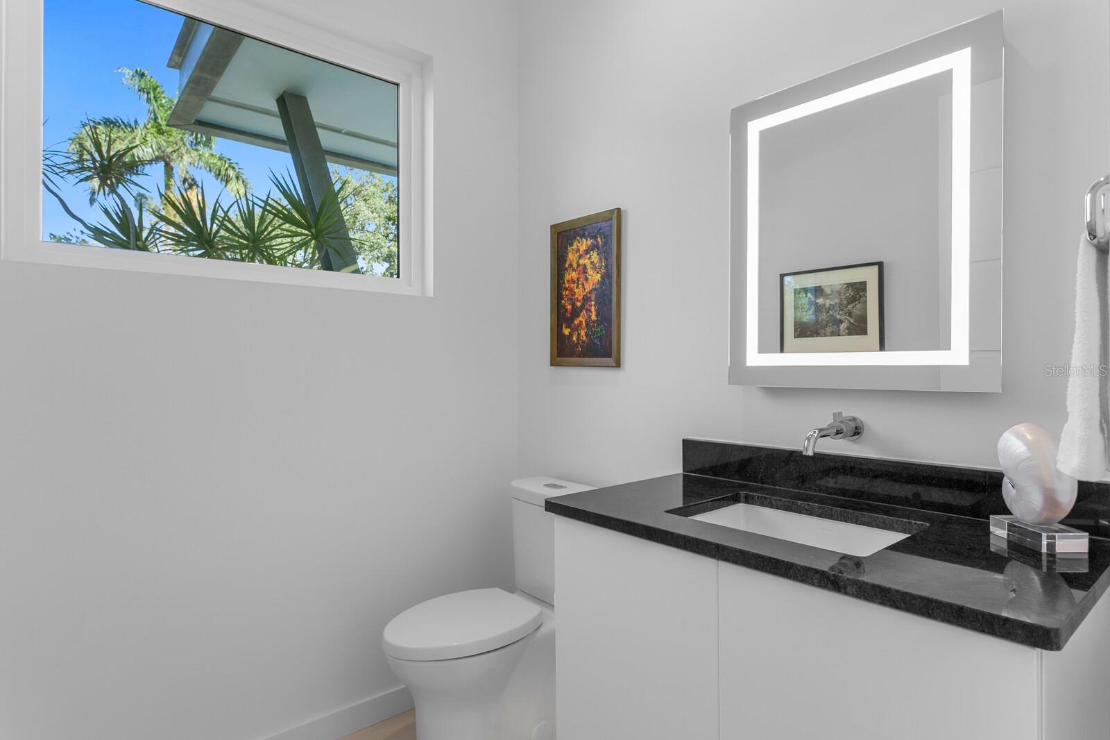 TB8434867 Property Photo