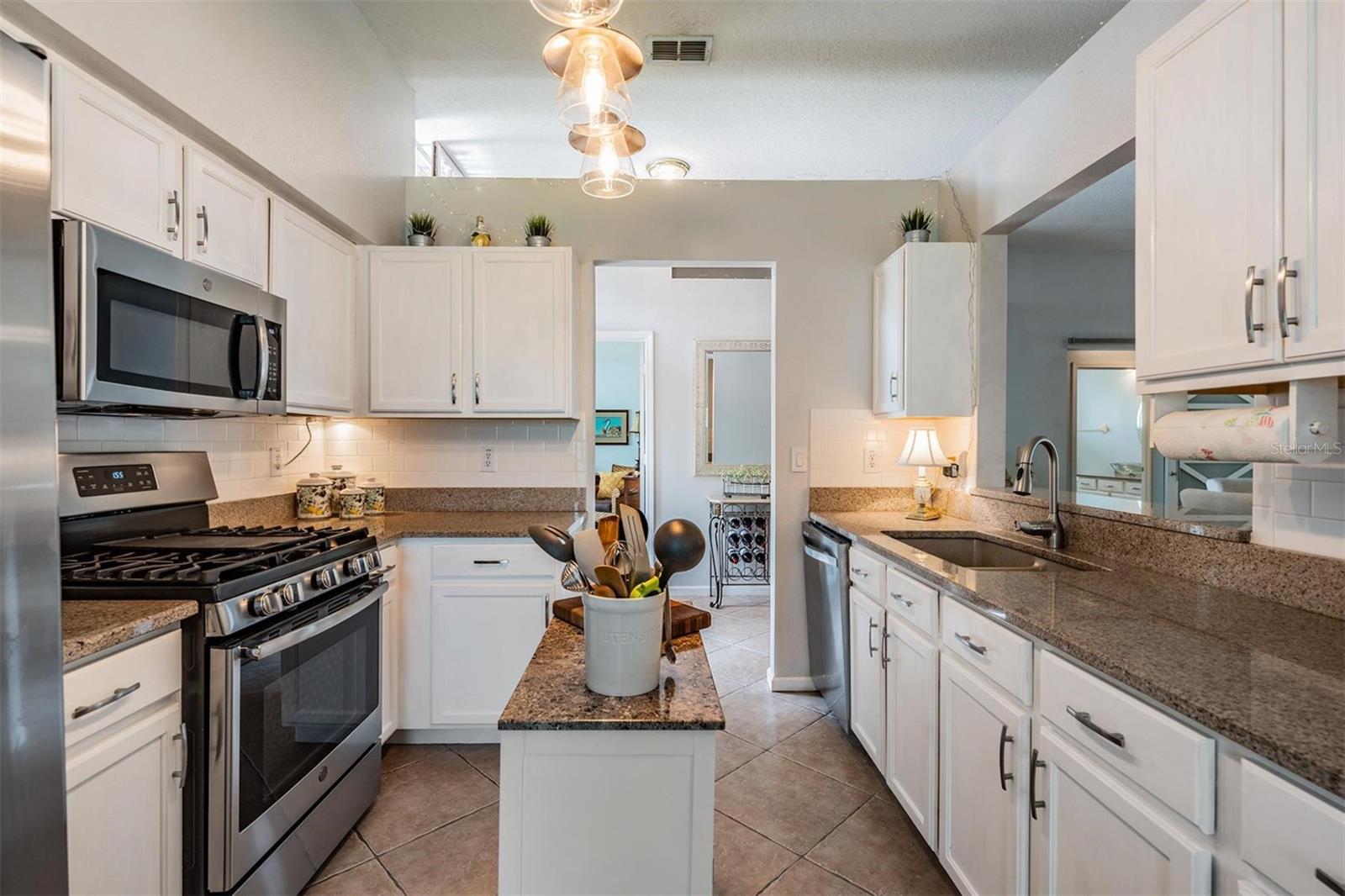 19619 SANDSBURY CT, LAND O LAKES, FL, 34638