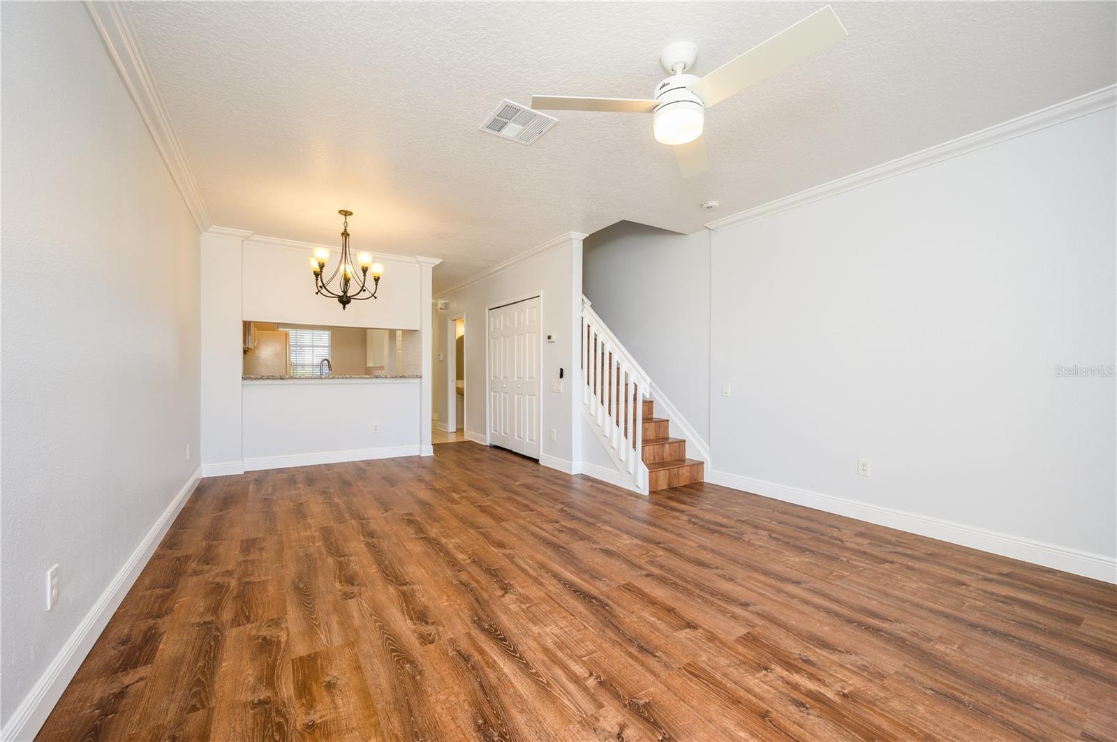 1242 VINELAND, LAKE MARY, FL, 32746