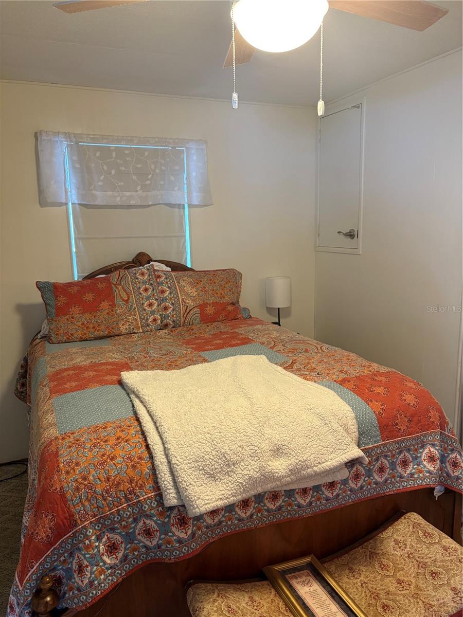 TB8434886 Property Photo