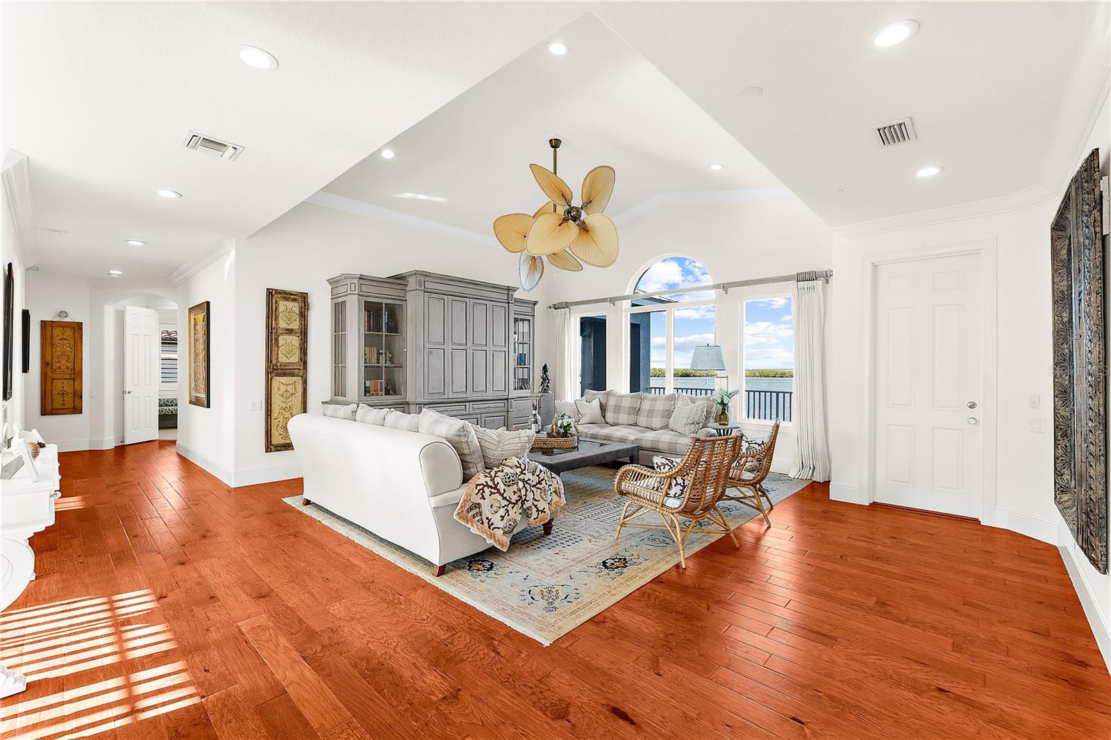 A4667459 Property Photo