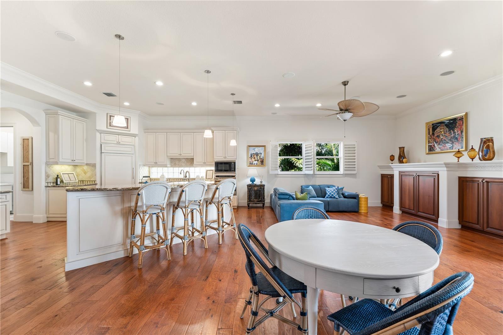 A4667459 Property Photo