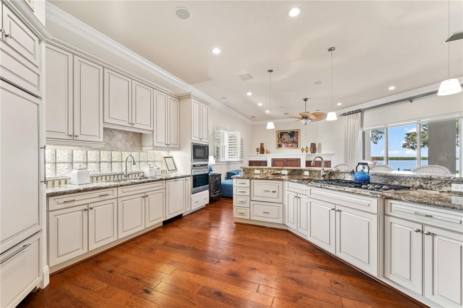 A4667459 Property Photo