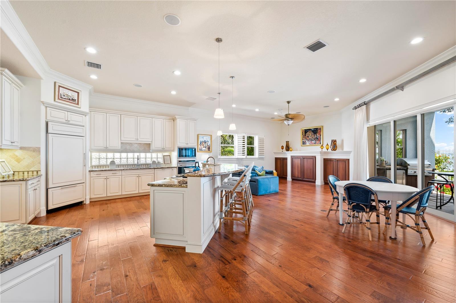 A4667459 Property Photo