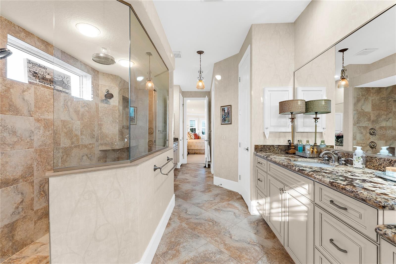 A4667459 Property Photo