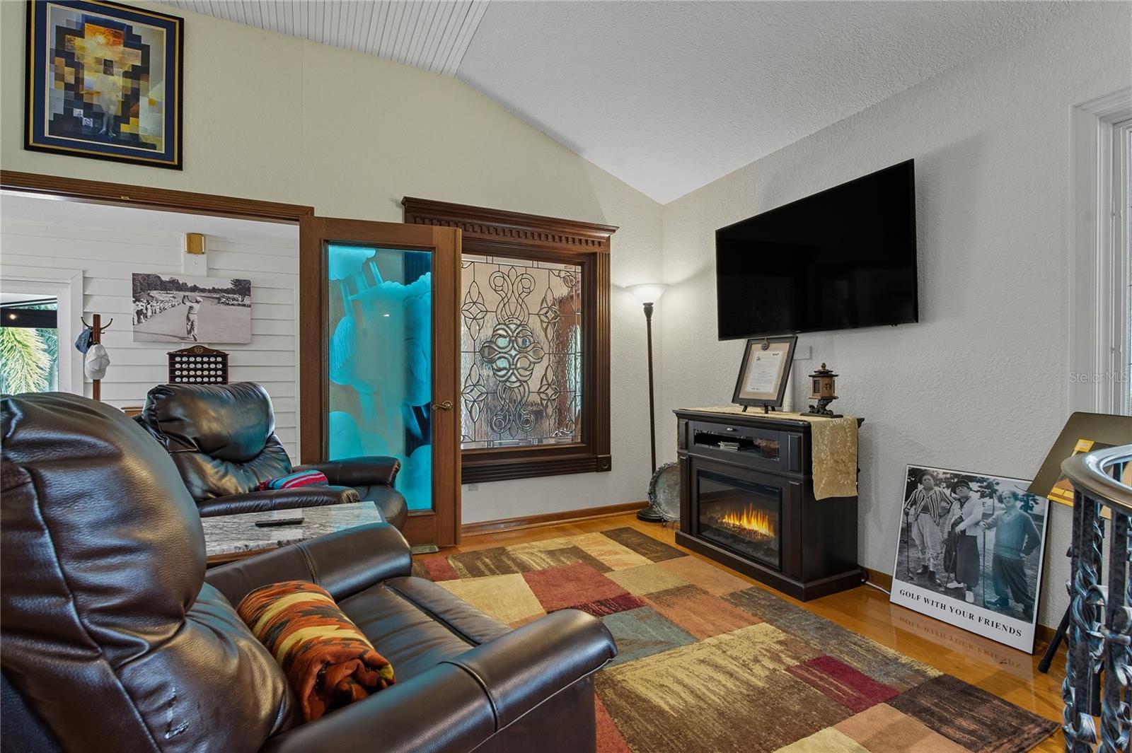 YOU WILL LOVE HAVING THIS EXTRA SPACE!