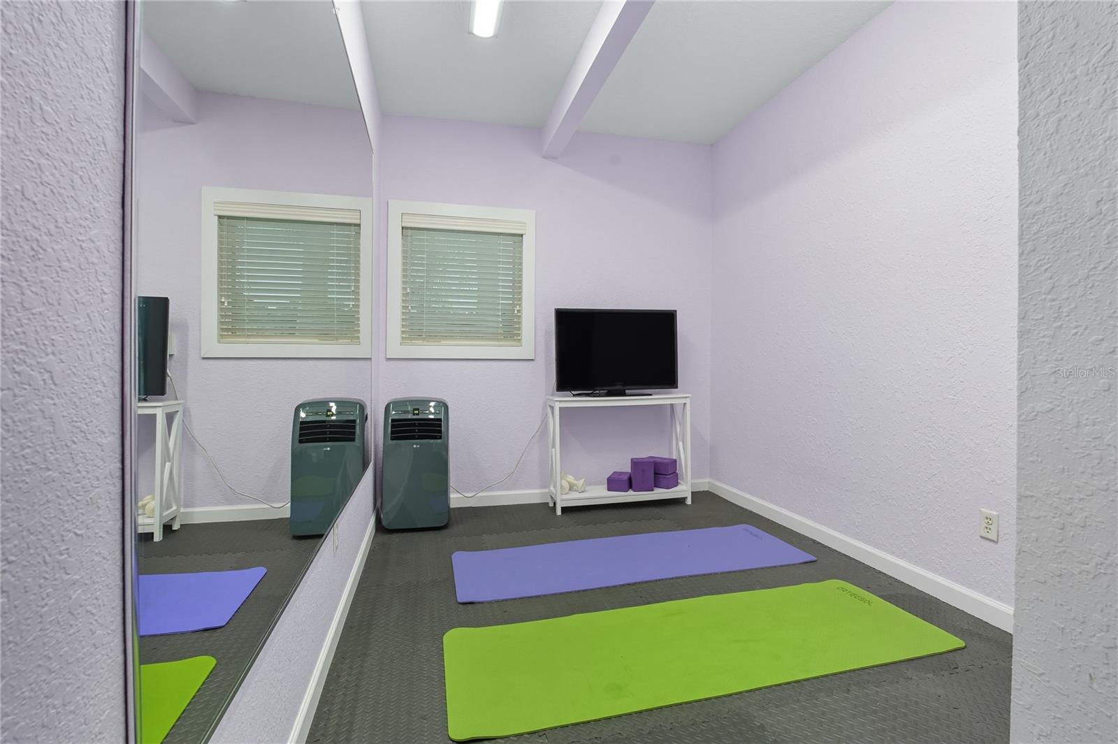 BONUS ROOM IN THE GARAGE ~ PERFECT FOR YOUR WORKOUT ROOM!